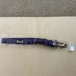 New SlowTon Adjustable Dog Car Seat Belt. Purple.